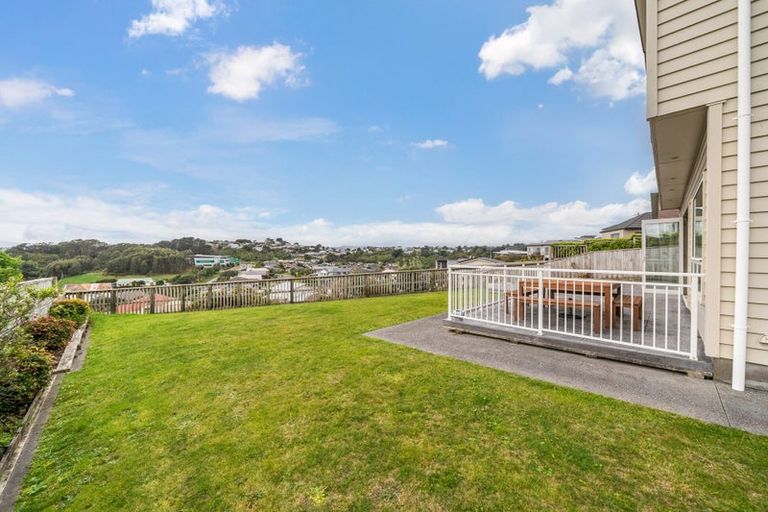 Photo of property in 18 Milford Street, Aotea, Porirua, 5024