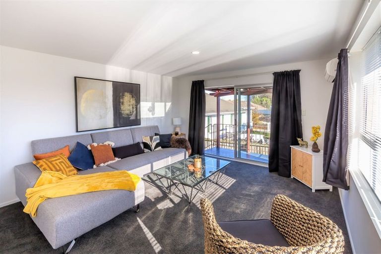 Photo of property in 4/4a Hayton Road, Hornby, Christchurch, 8042