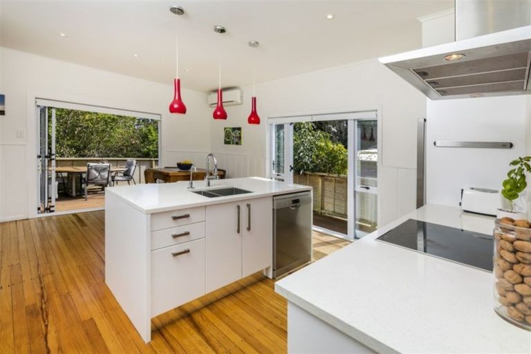 Photo of property in 1/36 Tudor Road, Henderson, Auckland, 0610