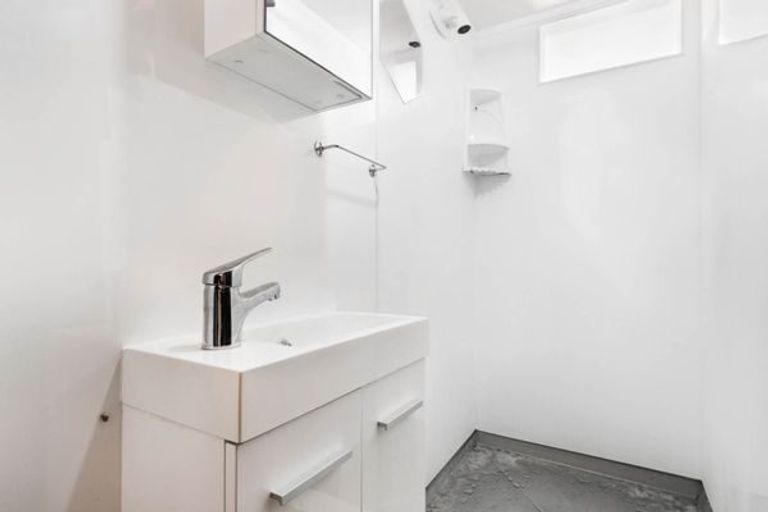 Photo of property in 28 Prangley Avenue, Mangere, Auckland, 2022