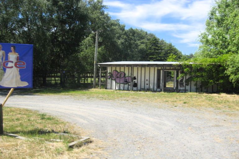 Photo of property in 360 Marshland Road, Marshland, Christchurch, 8083
