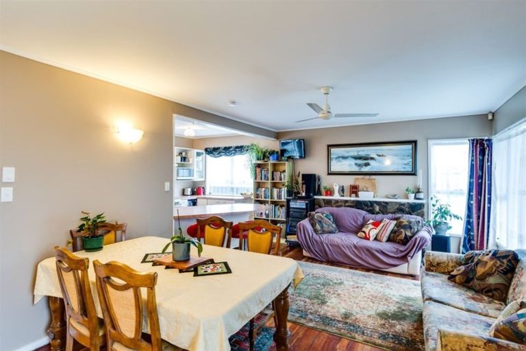 Photo of property in 10 Dinwiddie Avenue, Onekawa, Napier, 4110