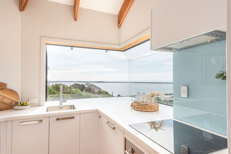 Photo of property in 64 Mount Pleasant Road, Mount Pleasant, Christchurch, 8081