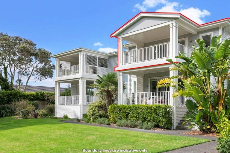 Photo of property in 8 Eaves Bush Parade, Orewa, 0931