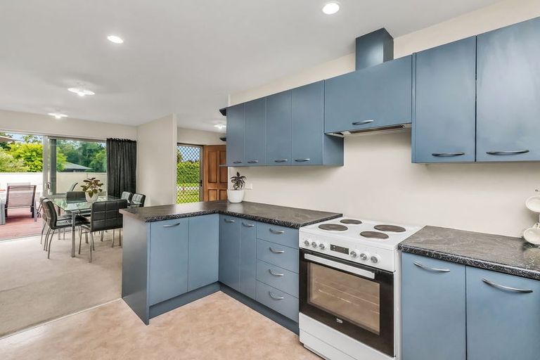 Photo of property in 8 Cross Street, Coalgate, 7673