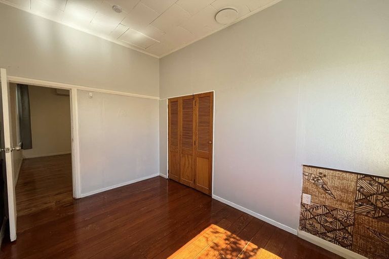 Photo of property in 61 Rolleston Street, Mount Cook, Wellington, 6021