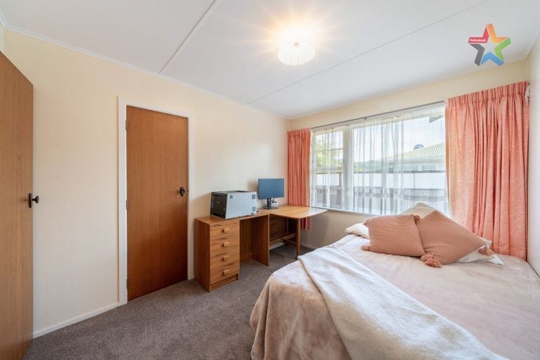 Photo of property in 21 Berkeley Road, Wainuiomata, Lower Hutt, 5014