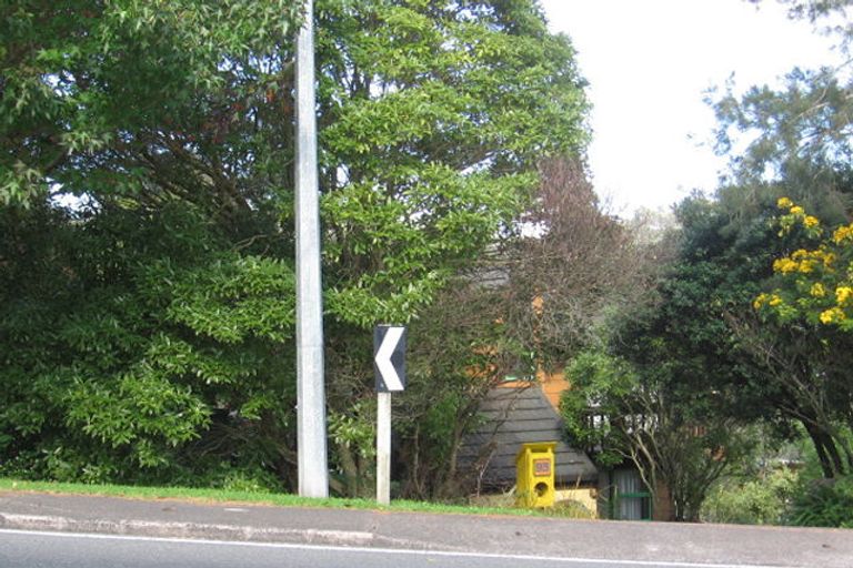 Photo of property in 93 Captain Scott Road, Glen Eden, Auckland, 0602