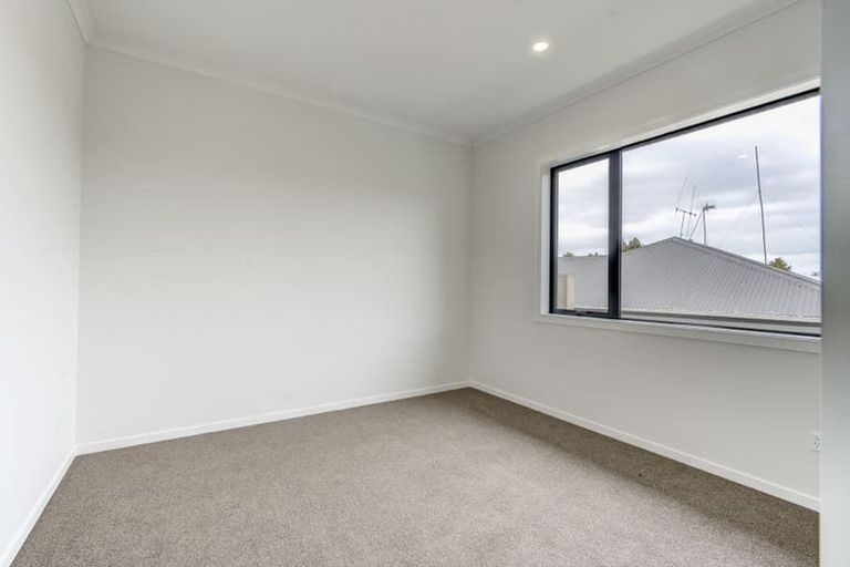 Photo of property in 2/49 Hinton Avenue, Forest Lake, Hamilton, 3200