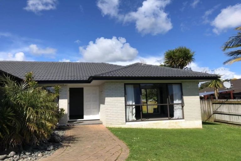 Photo of property in 30 Meadowland Drive, Somerville, Auckland, 2014