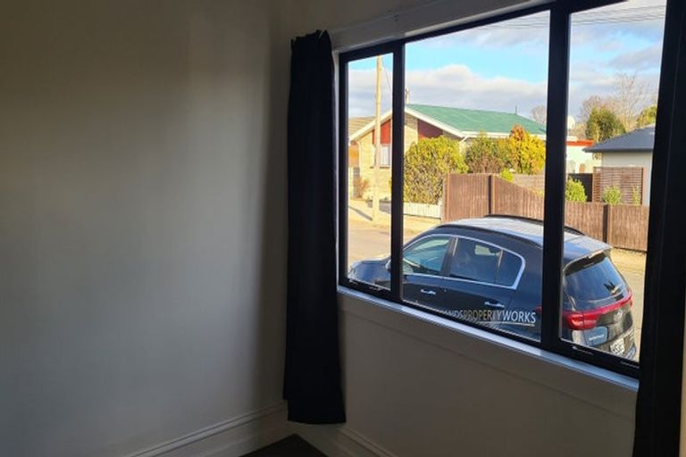 Photo of property in 4 Cross Street, Milton, 9220