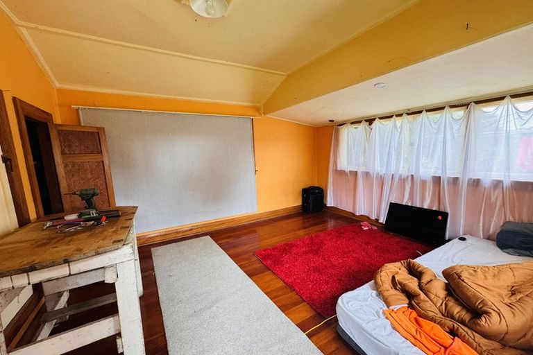 Photo of property in 64 Limbrick Street, Terrace End, Palmerston North, 4410