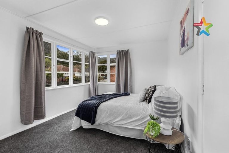 Photo of property in 16 Harris Street, Naenae, Lower Hutt, 5011