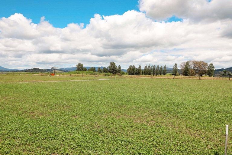 Photo of property in 171 Kupe Drive, Whitianga, 3510