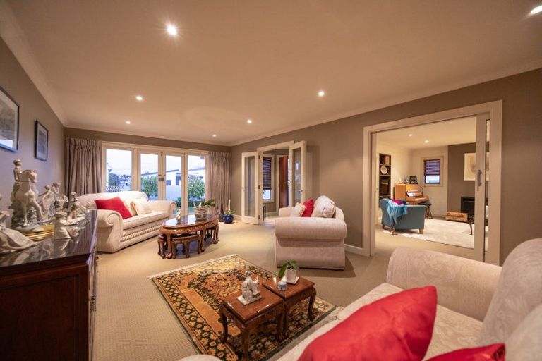 Photo of property in 42 Lincoln Terrace, Hokowhitu, Palmerston North, 4410