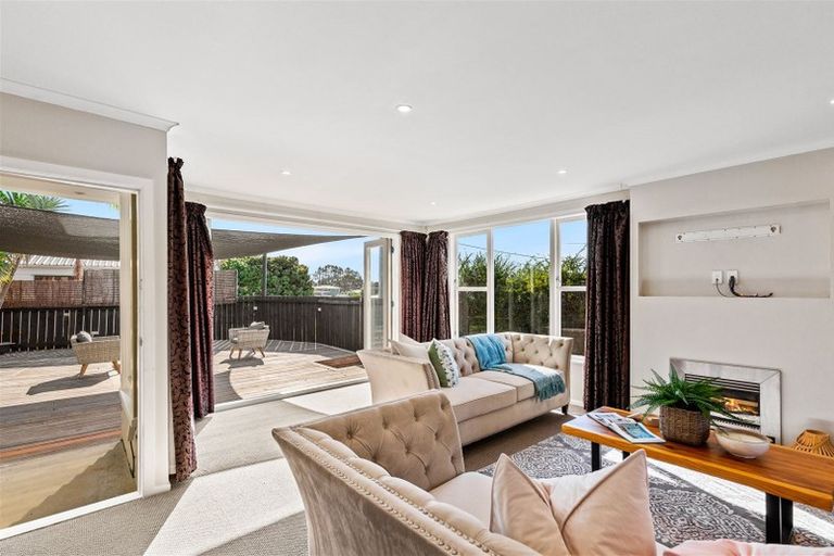 Photo of property in 1/36a Tomo Street, New Lynn, Auckland, 0600