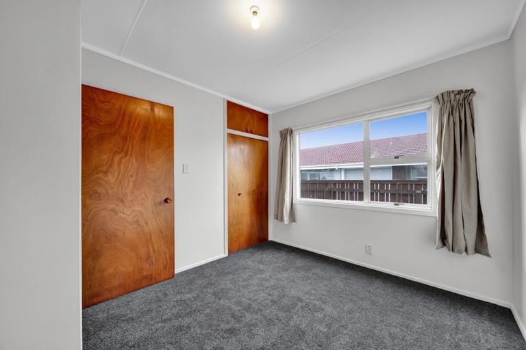 Photo of property in 8a Milmoe Street, Hawera, 4610