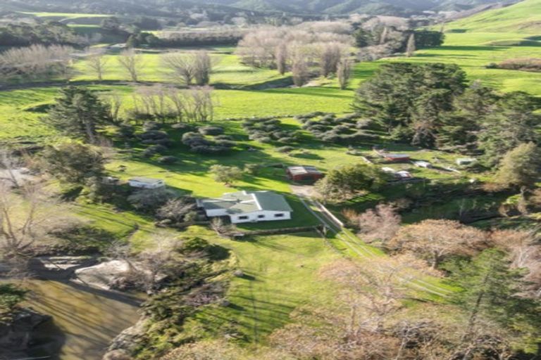 Photo of property in 57 Makirikiri Valley Road, Upokongaro, Whanganui, 4575