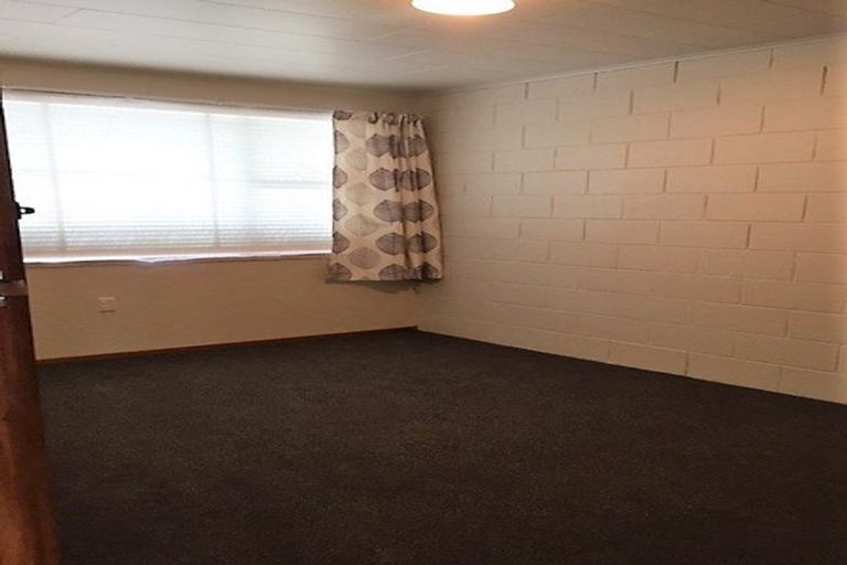 Photo of property in 2/402 Lyndon Road West, Hastings, 4122