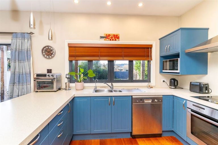 Photo of property in 49 Centennial Avenue, Milton, 9220