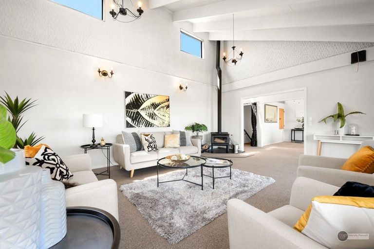 Photo of property in 41 Pekanga Road, Normandale, Lower Hutt, 5010