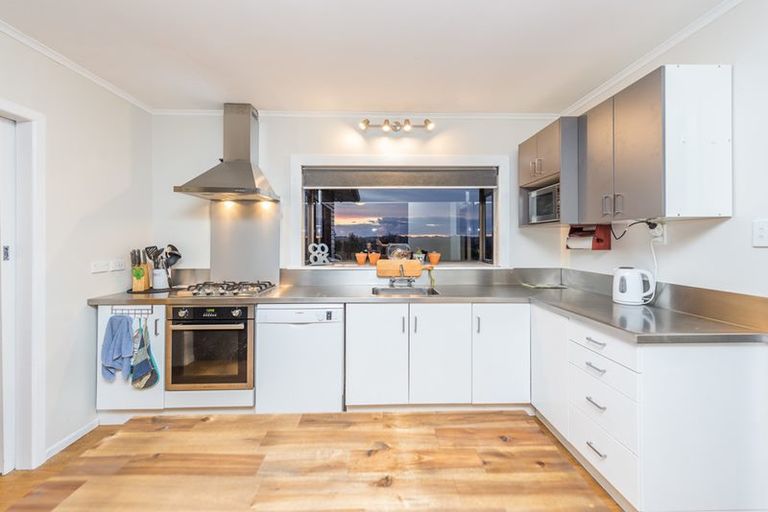 Photo of property in 67 Garfield Road, Helensville, 0800