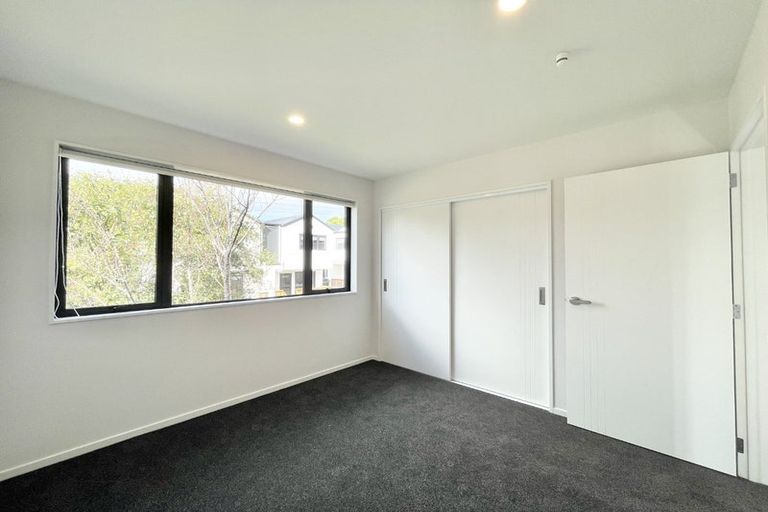 Photo of property in 44a Sylvan Crescent, Te Atatu South, Auckland, 0610