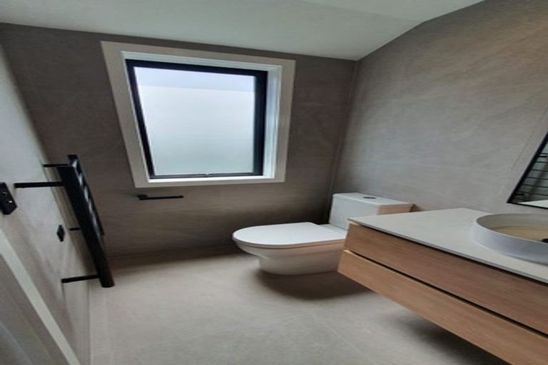 Photo of property in 5 Okoreka Road, Glenbrook, 2681