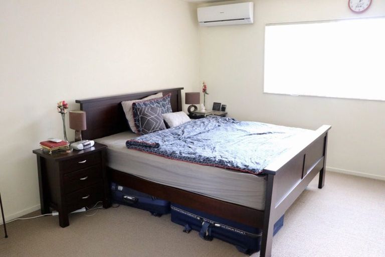 Photo of property in 30a Trinidad Road, Sunnynook, Auckland, 0620