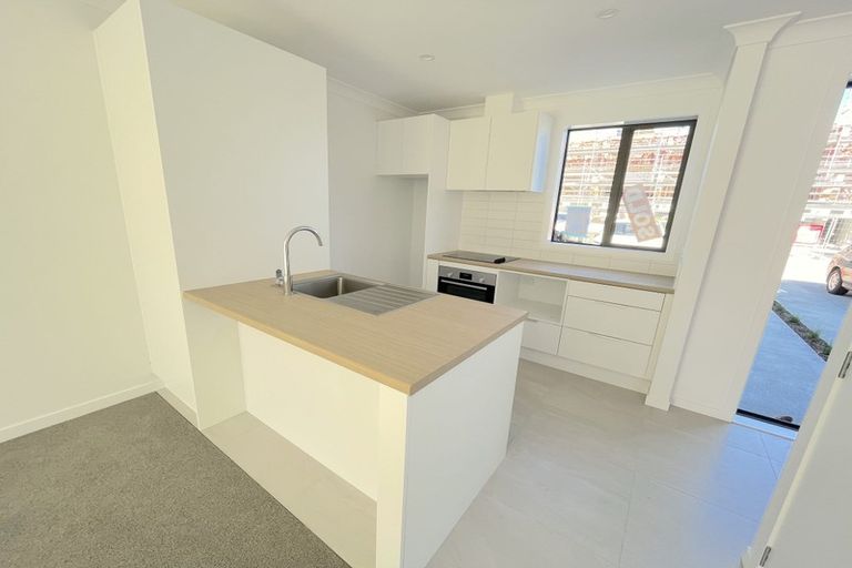 Photo of property in 9 Kaokao Lane, Mangere, Auckland, 2022