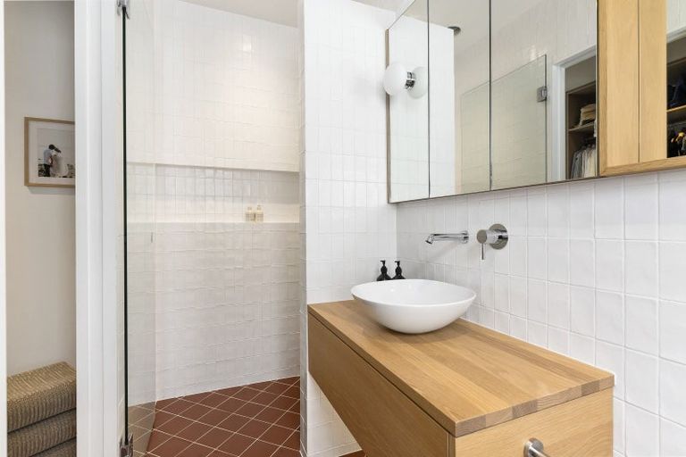 Photo of property in 90 Walker Road, Point Chevalier, Auckland, 1022