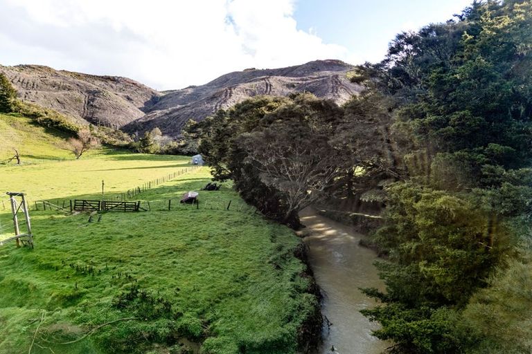 Photo of property in 2102 Waingaro Road, Waingaro, Ngaruawahia, 3793