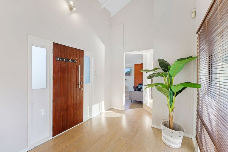 Photo of property in 179 Tutere Street, Waikanae Beach, Waikanae, 5036