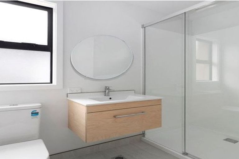 Photo of property in 2/78 Sandwich Road, Saint Andrews, Hamilton, 3200