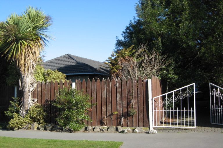 Photo of property in 19 Wolsey Place, Hillmorton, Christchurch, 8025
