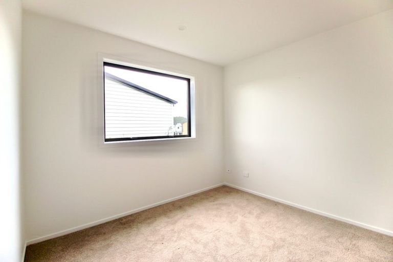 Photo of property in 8 Croatia Avenue, Huapai, Kumeu, 0810