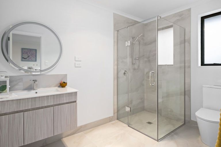 Photo of property in 15 Lloyd Crescent, Pukehangi, Rotorua, 3015