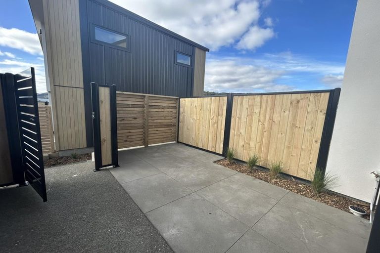 Photo of property in 8/7 Wainuiomata Road, Wainuiomata, Lower Hutt, 5014