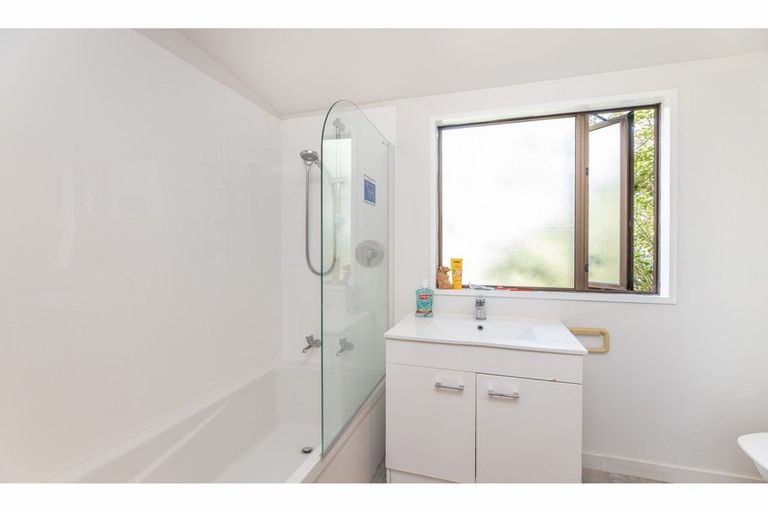 Photo of property in 2/6a Vernon Terrace, Hillsborough, Christchurch, 8022