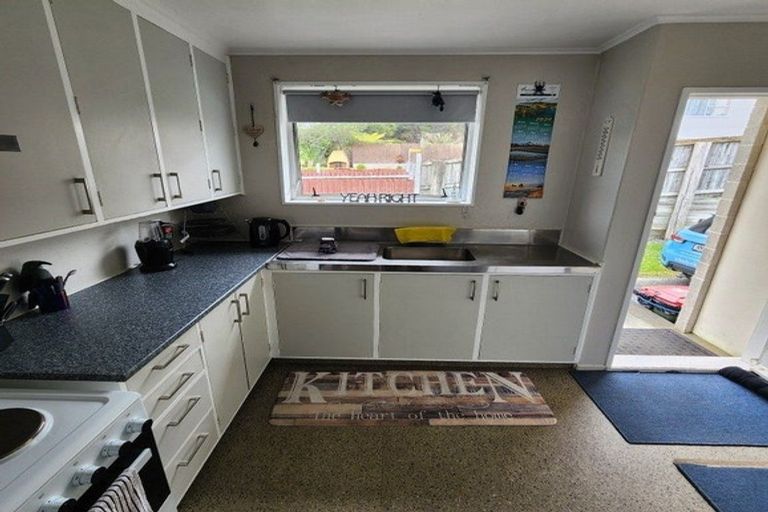 Photo of property in 48a Stanley Street, Wainuiomata, Lower Hutt, 5014