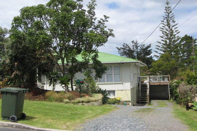 Photo of property in 3 East Avenue, Manly, Whangaparaoa, 0930