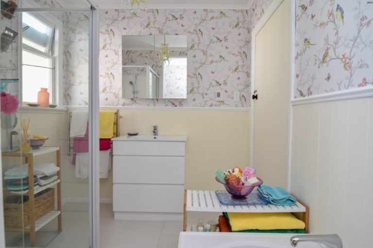 Photo of property in 35 Clifton Avenue, Carterton, 5713