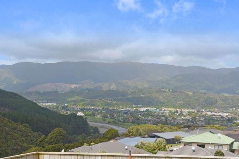 Photo of property in 103 Kirton Drive, Riverstone Terraces, Upper Hutt, 5018