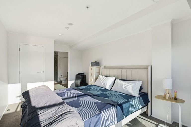 Photo of property in 1e/30 Westward Ho, Glen Eden, Auckland, 0602