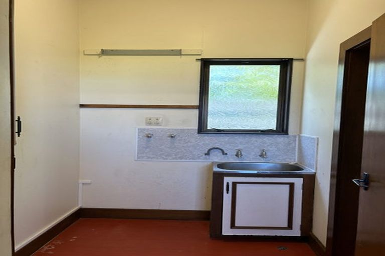 Photo of property in 165 Mitchell Street, Brooklyn, Wellington, 6021