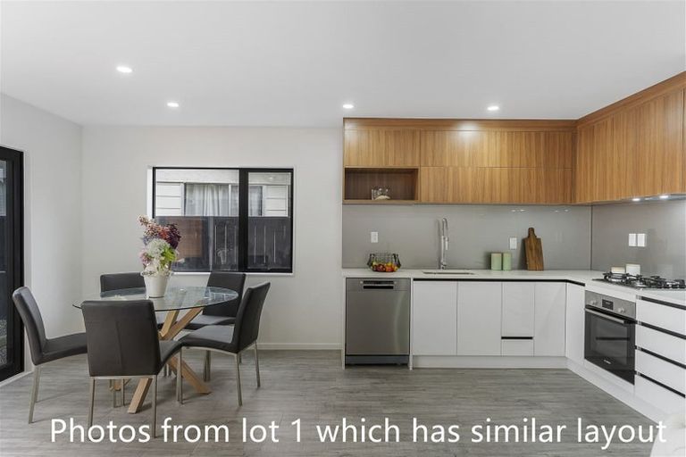 Photo of property in 10b Ballial Place, West Harbour, Auckland, 0618