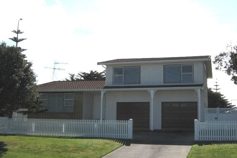 Photo of property in 22 Hood Street, Castlecliff, Whanganui, 4501