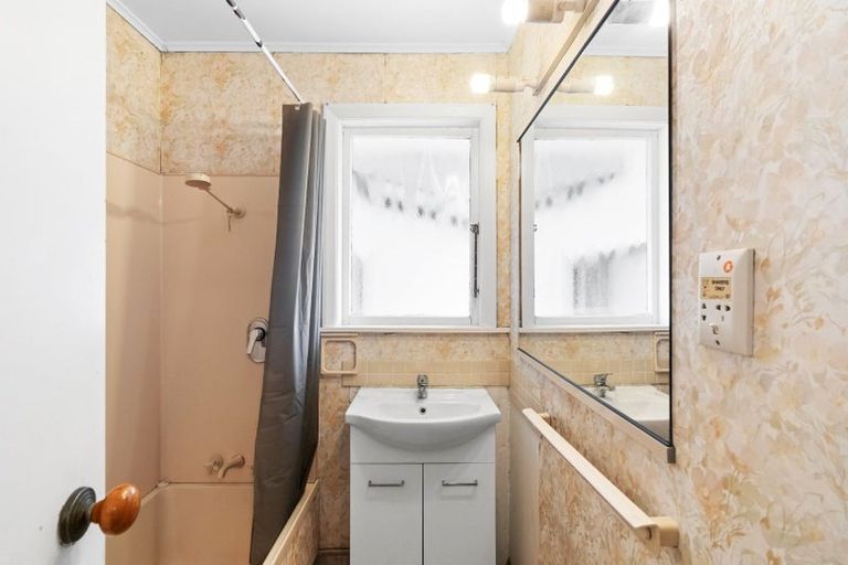 Photo of property in 44 Power Street, Levin, 5510