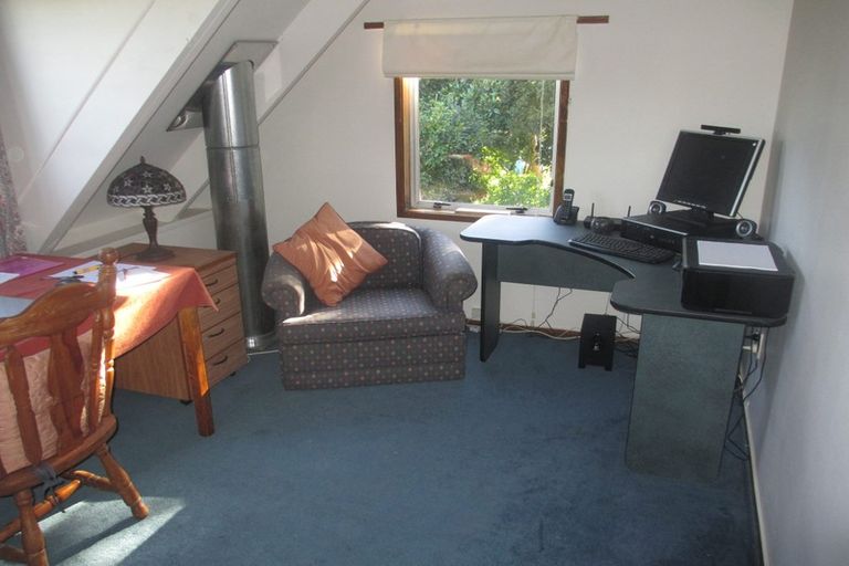 Photo of property in 1/42 Peach Road, Glenfield, Auckland, 0629