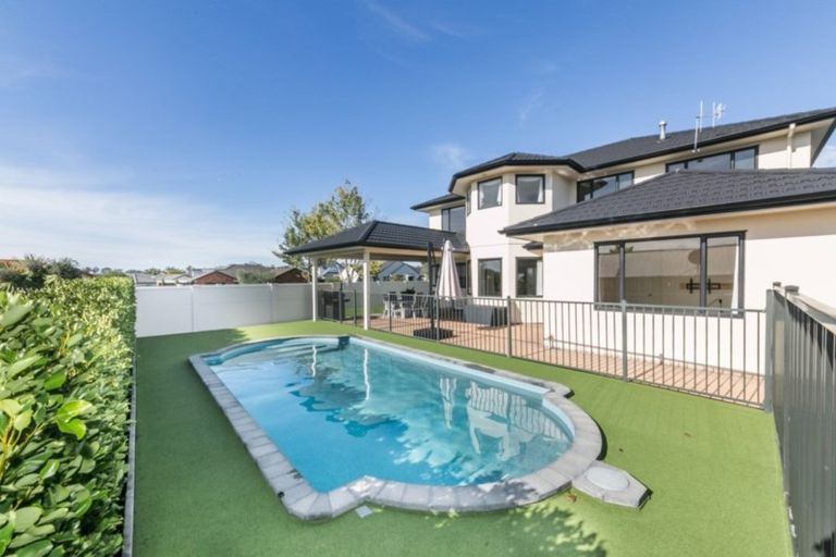 Photo of property in 2 The Croft, Havelock North, 4130